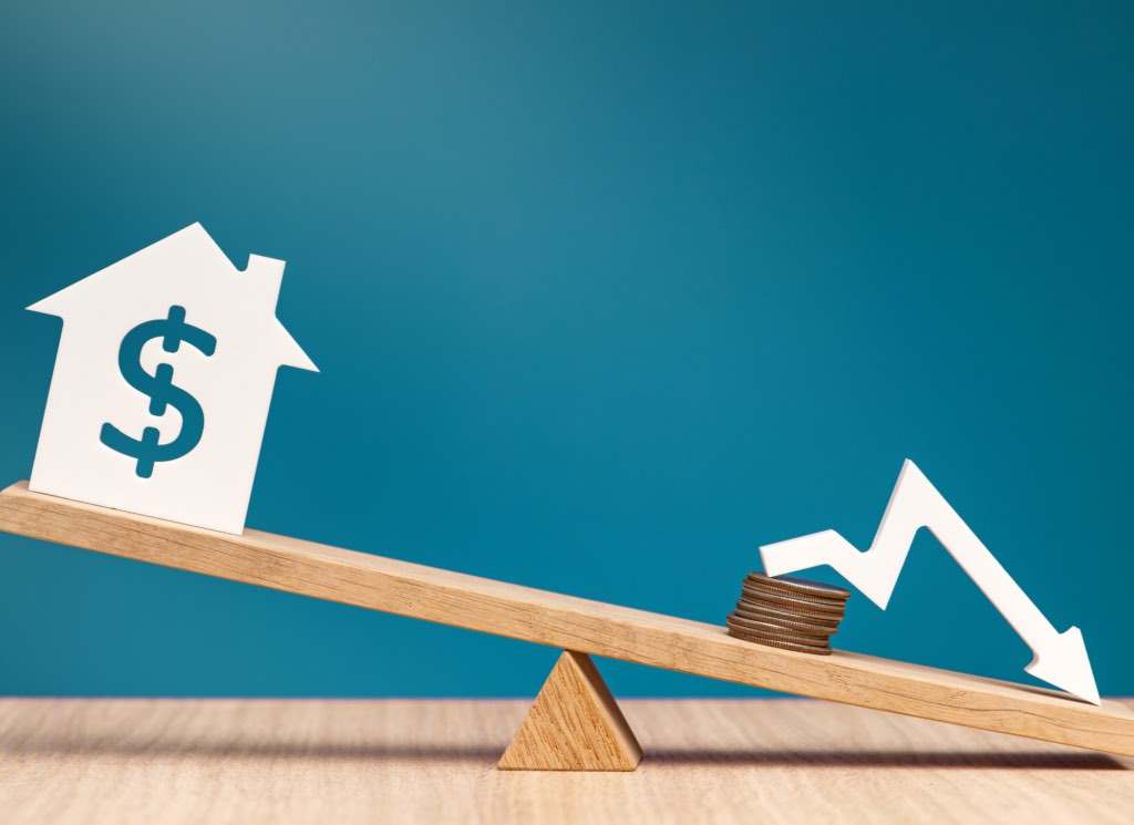 Title card for the article: Do Home Prices Drop in Minnesota During Certain Seasons? (2026 Guide)
