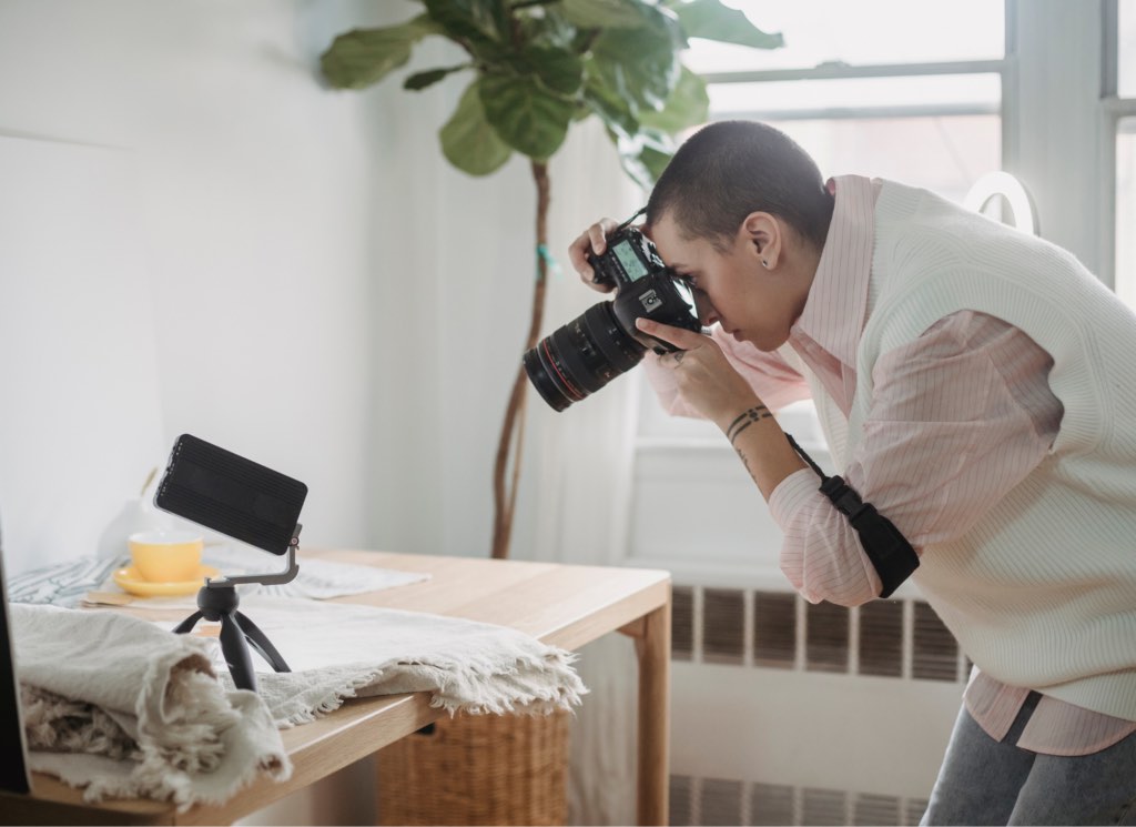 Title card for the article: Do I Need Professional Photos to Sell My Home in Minnesota? (2026 Guide)