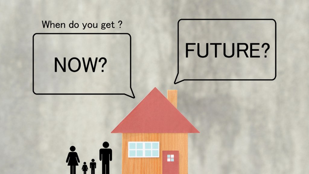 Minnesota homeowner reviewing a net proceeds estimate before selling a home