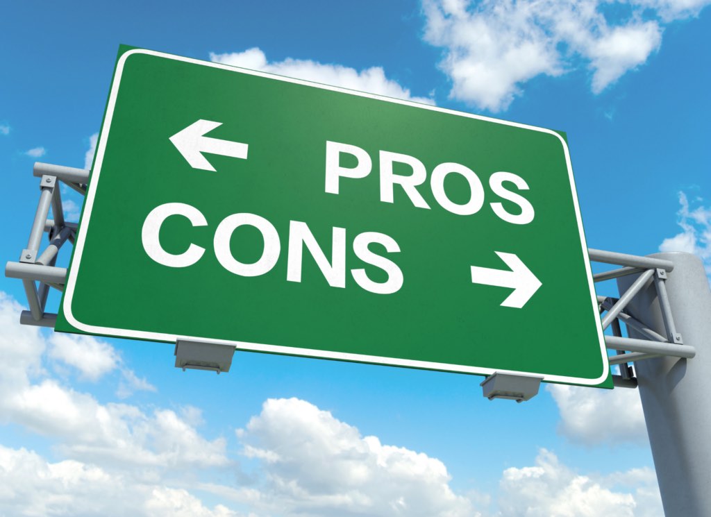 Title card for the article: Pros and Cons of Living in Duluth, Minnesota (2026 Guide)