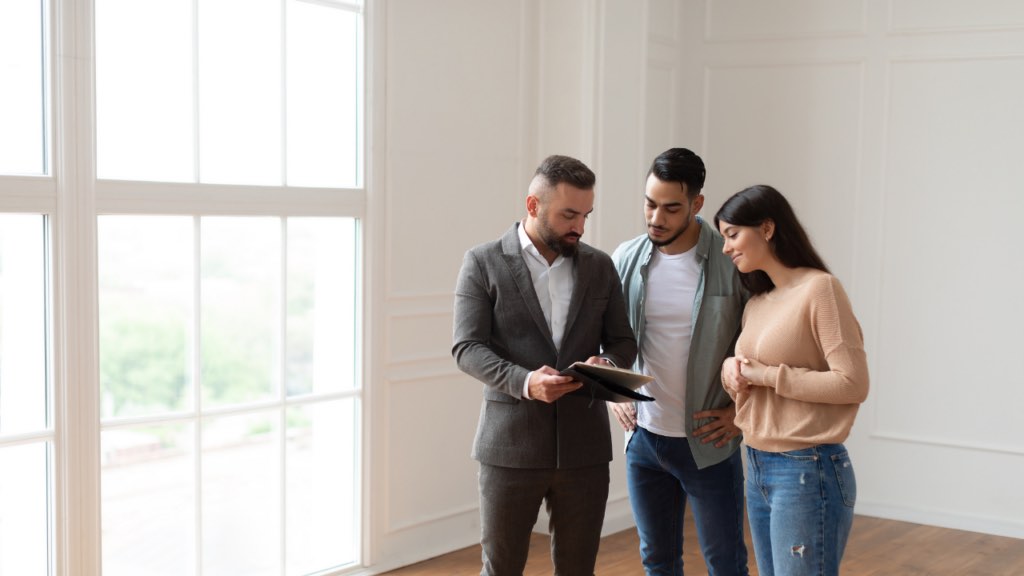 Minnesota homeowner leaving for a scheduled home showing while buyers tour the property