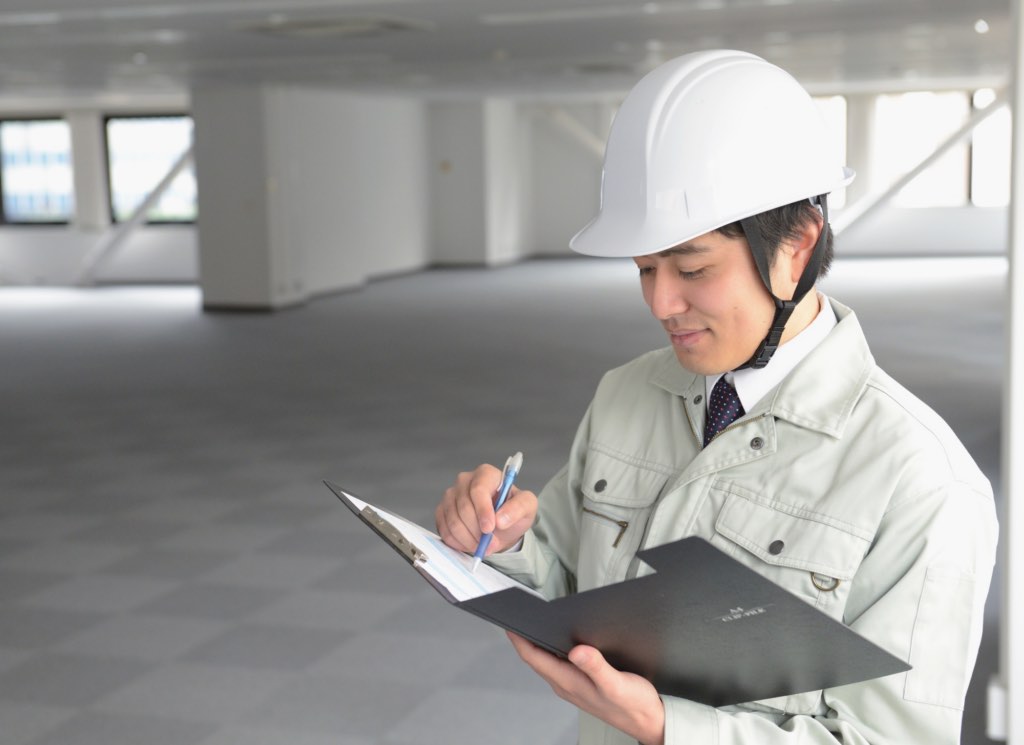 Home inspector checking interior of a house in Minnesota during inspection