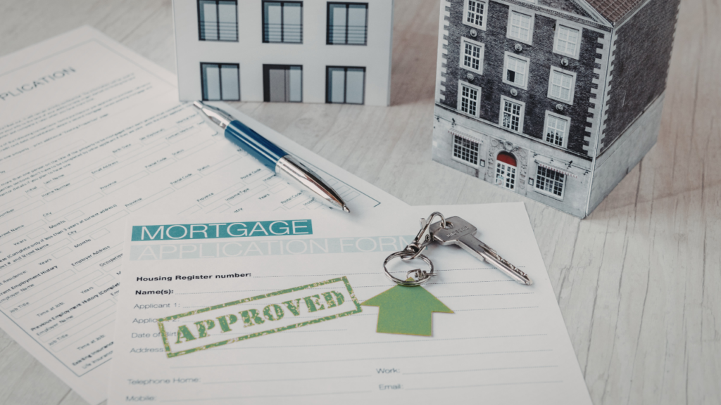 Immigrant homebuyer lowering credit card balances before applying for a mortgage in Minnesota
