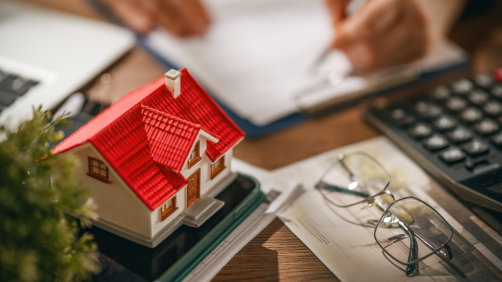Minnesota homeowner reviewing real estate commission information before selling a home