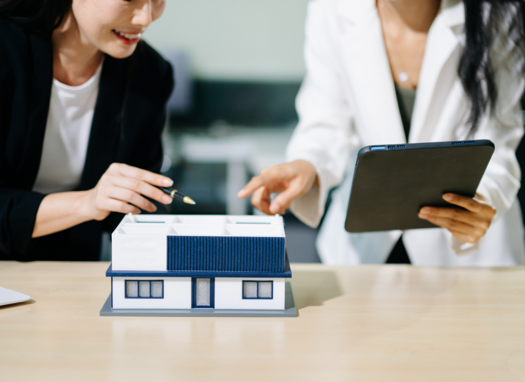 Should I Use My Bank or a Mortgage Broker in Minnesota?